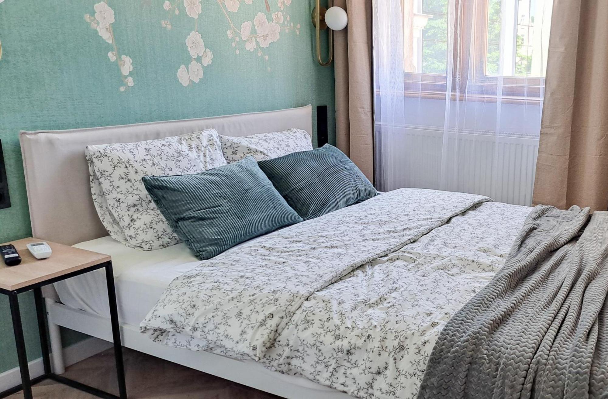 Lion Apartments - Premium Studio With Balcony Krakow Exterior photo